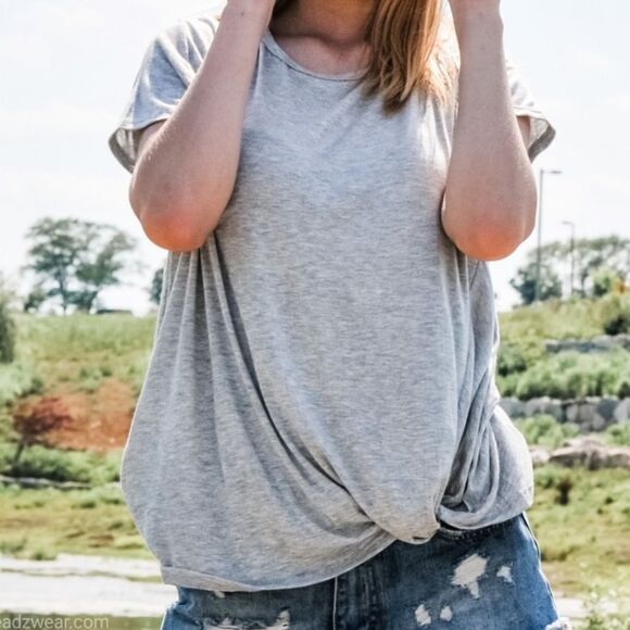 Twist ‎ Front  Tee - Picture 2 of 8